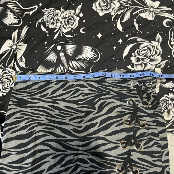 Switchblade Stiletto Zebra Print Pencil Skirt, XL - Picture 6 of 8